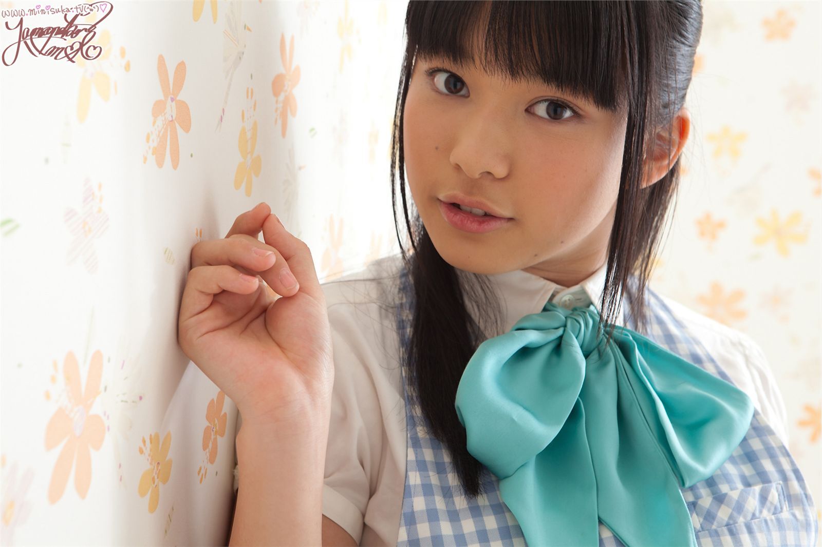 山中知恵 [Minisuka.tv] 现役女子高生 Tomoe Yamanaka